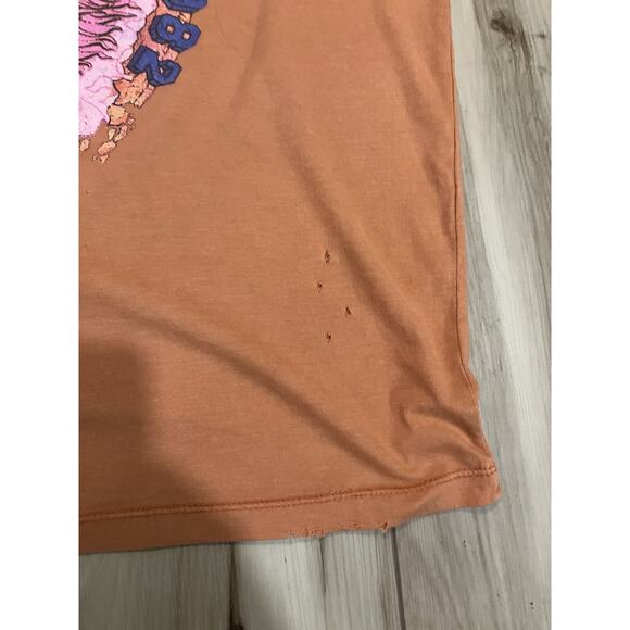 Van Halen Live 1982 Oversized Distressed Tshirt Size S - Picture 3 of 9